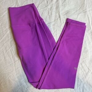 Alo Legging in Size M